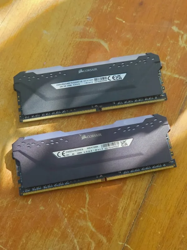 🔥 CORSAIR VENGEANCE 16GB DDR4 3200MHz (2x8GB) – ¡POTENCIA TU PC! 🚀